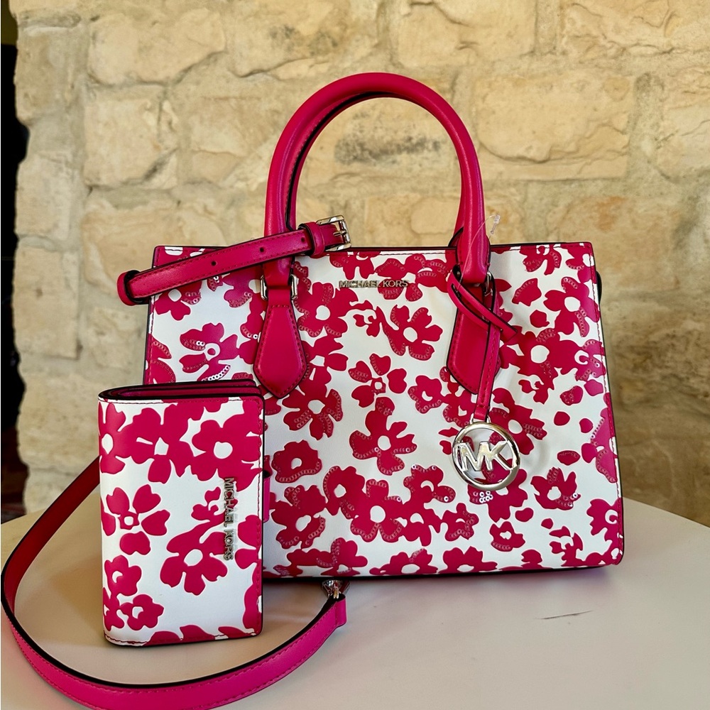 Michael Kors Pink Floral Women's Bag Set